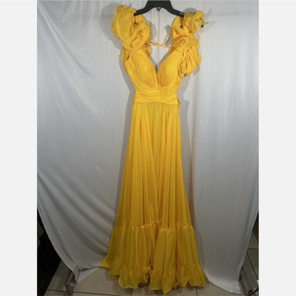 NWT $598‎ Mac Duggal [ 2 ] Ruffle Tiered Cutout Chiffon Gown Sunshin Yellow - Picture 3 of 15
